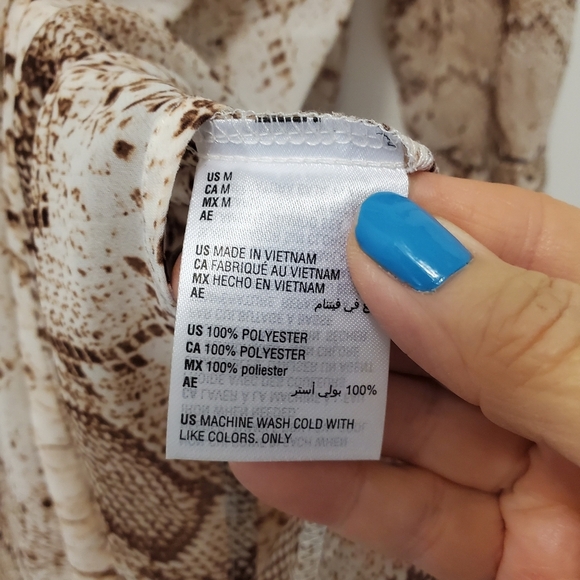 NWT Bar III Snake Print Sheer Tie/Button Front Blouse Size Med. Ret. $59.50 - Picture 11 of 13
